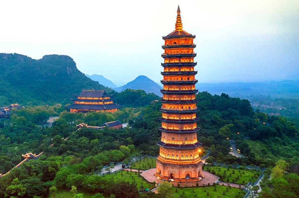 Ánh vàng tĩnh lặng